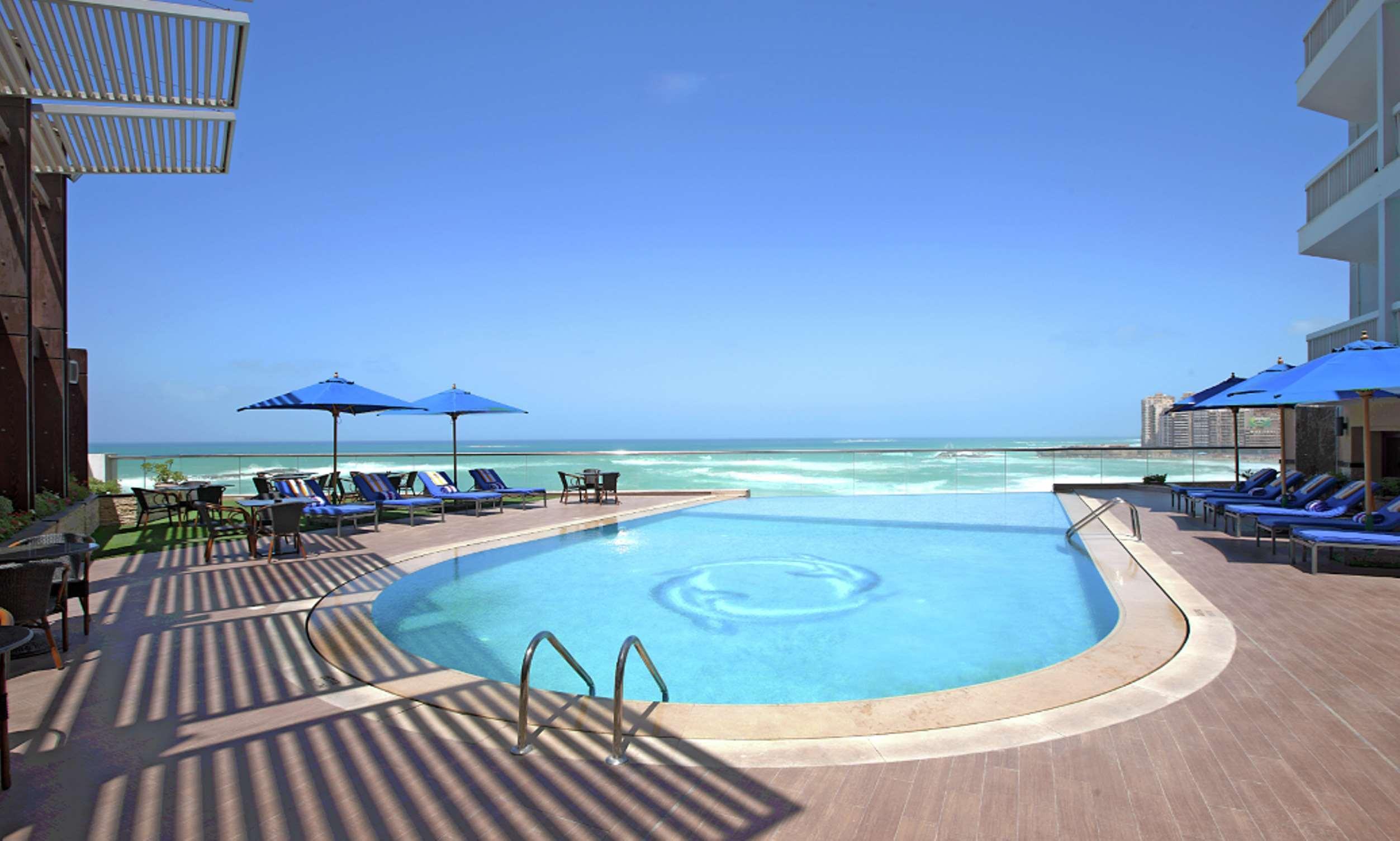 Hilton Corniche Hotel